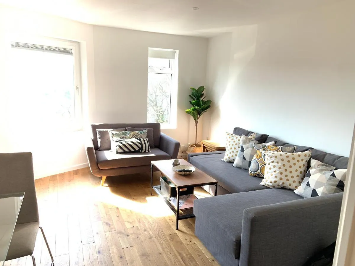 Hébergement de vacances Villa Exeter City Centre Entire House With Parking